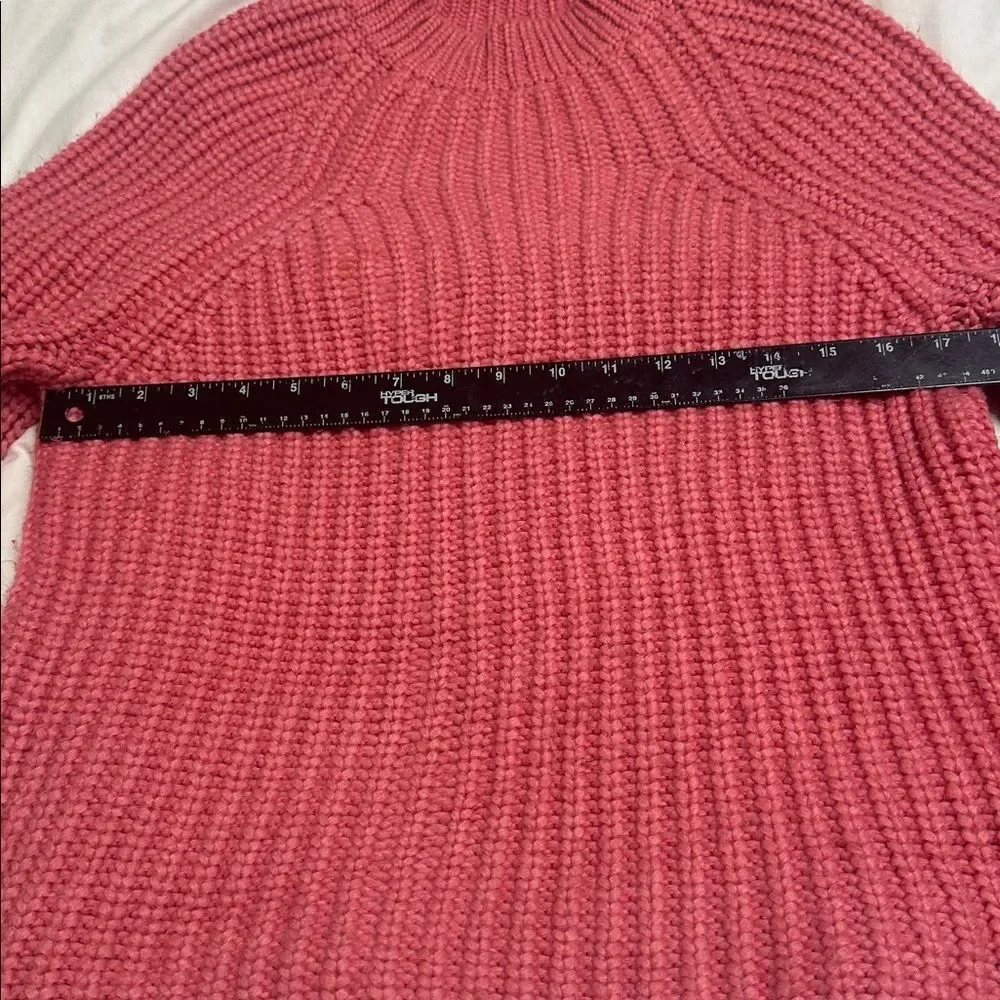 Victoria Beckham Pink Crew Neck Sweater